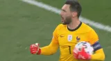 Moment v utkání Francie – Švýcarsko: Lloris chytl penaltu Rodrígueze (55. min.)