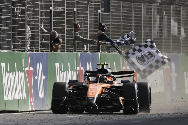Zandvoortskou derniéru vyhrál Norris, Verstappen doma skončil krátce po startu
