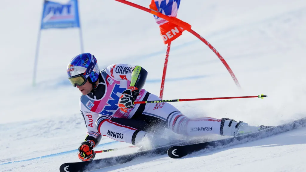 Alexis Pinturault během obřího slalomu SP v Adelbodenu