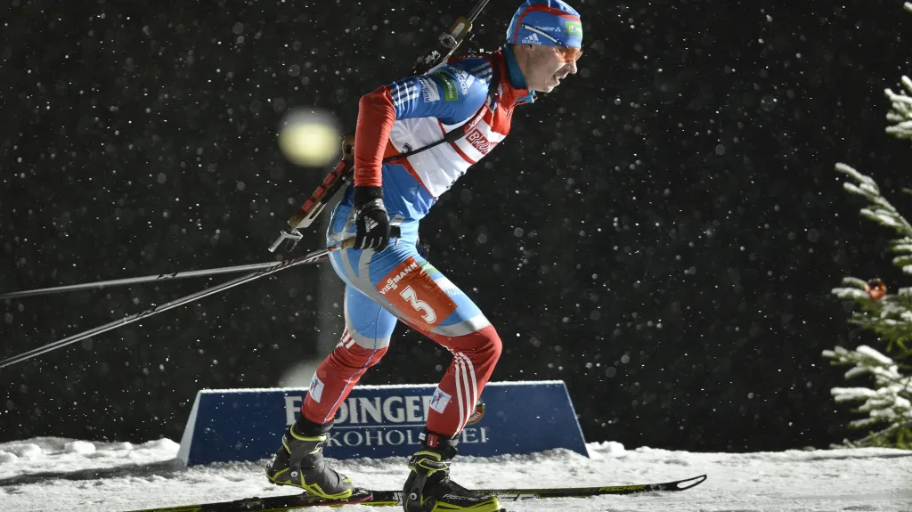 Ruský biatlonista Jevgenij Usťugov na archivní fotografii