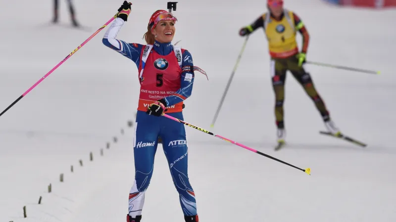 Sestřih: Skvělá Koukalová vyhrála na domácí půdě hromadný závod
