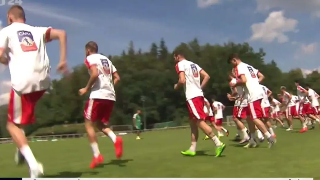 Hráči bez angažmá se připravují na kempu pod vedením Vernera Ličky