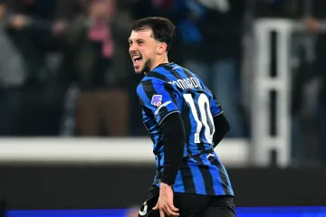 Samardžič penaltou v nadstavení vystřelil Atlantě Bergamo osmifinále Ligy mistrů