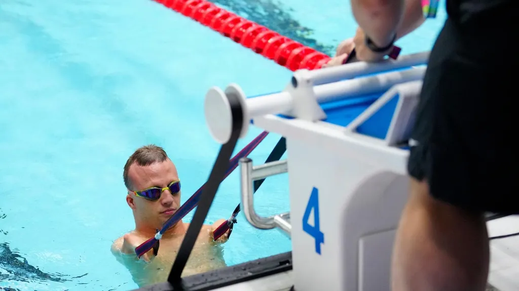 Handicapovaný plavec Arnošt Petráček 