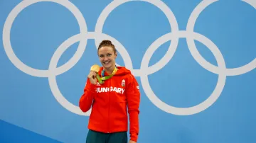 Slavící Maďarka Katinka Hosszúová se zlatou medailí na OH v Riu de Janeiro