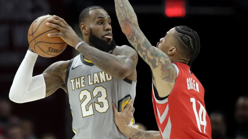 LeBron James v utkání proti Houstonu