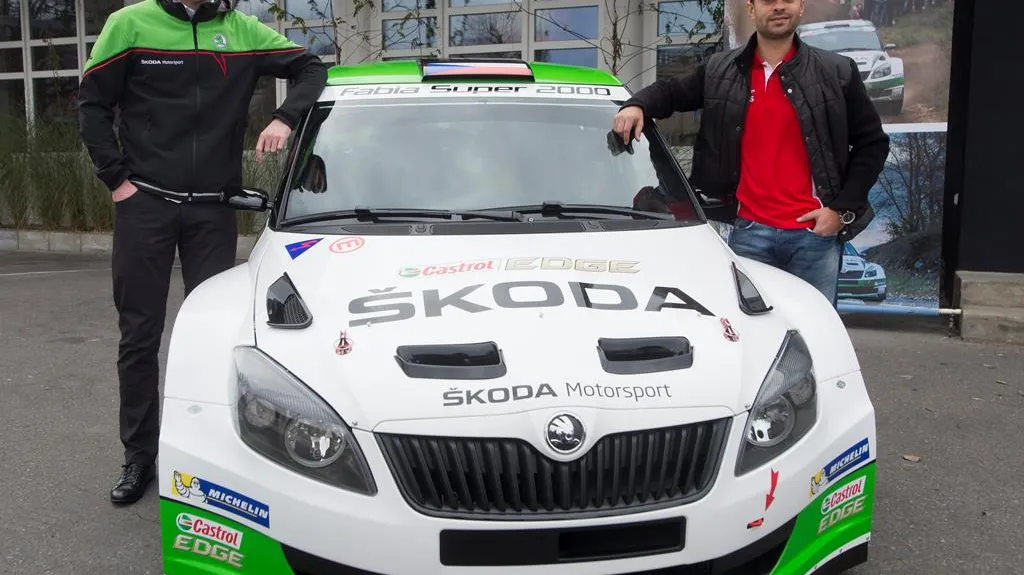 Jan Kopecký a Gaurav Gill se Škodou S2000