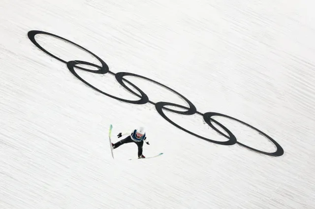 Koudelka nepostoupil ani na velkém můstku, zvítězil Prevc. Braathen získal pro Brazílii zlato