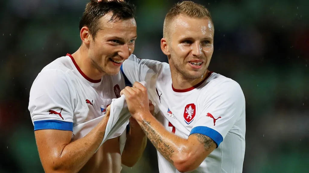 Libor Kozák (vlevo) v dresu reprezentace s Michalem Kadlecem