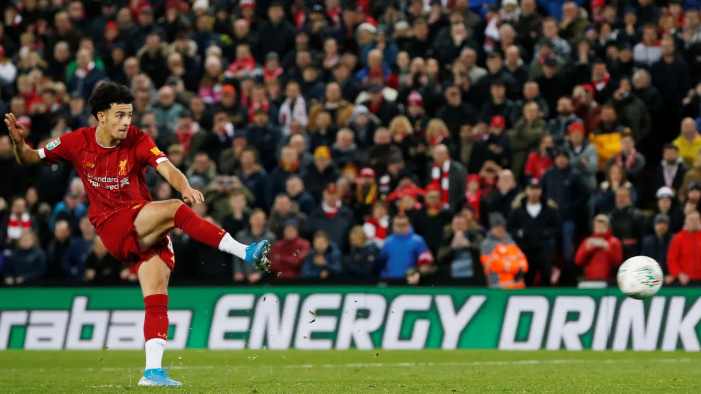 Mladík Liverpoolu Curtis Jones