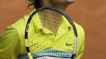 Rafael Nadal se raduje po výhře nad Novakem Djokovičem