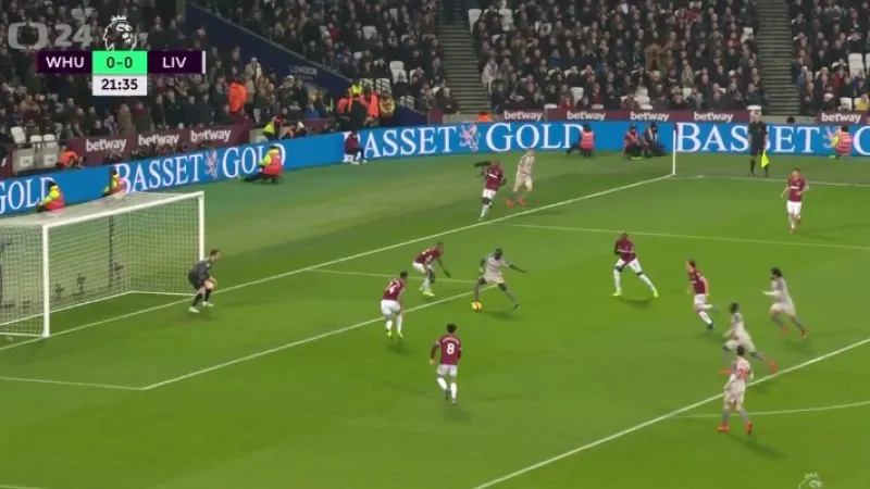 Liverpool remizoval s West Hamem a vede ligu jen o tři body