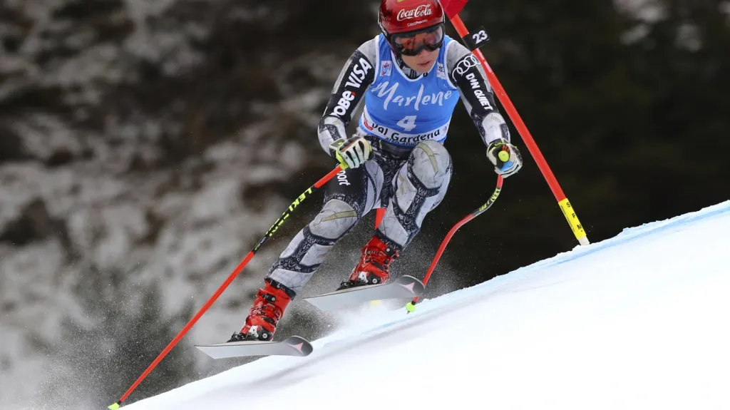 Ester Ledecká na sjezdovce ve Val Gardeně