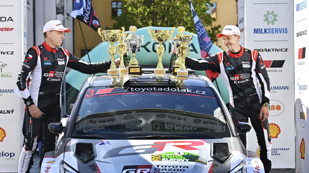Vítězná posádka Rallye Šumava Klatovy