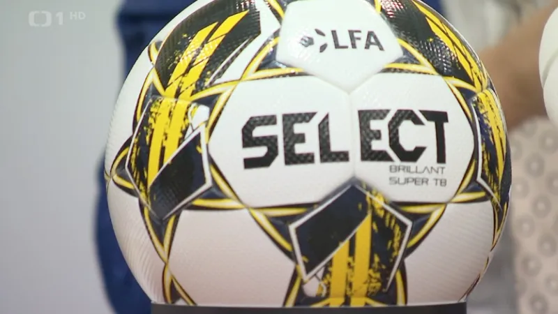 První fotbalová liga bude končit v netradičních termínech