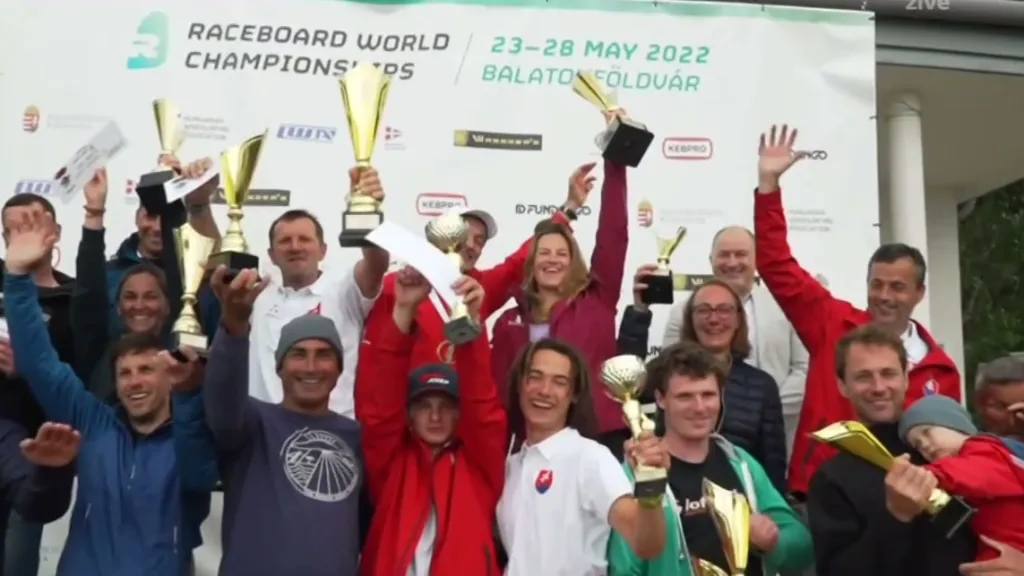 Český windsurfing sbíral medaile z MS v třídě Raceboard