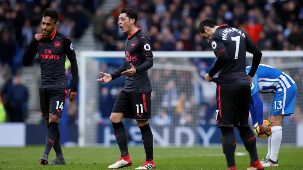 Hvězdné trio Arsenalu v utkání na stadionu Brightonu