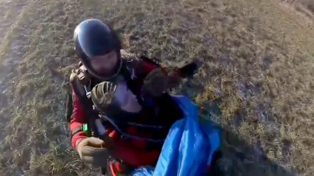 Parašutistka Kristýna Kolenčíková jako první s handicapem uskutečnila seskok z balonu