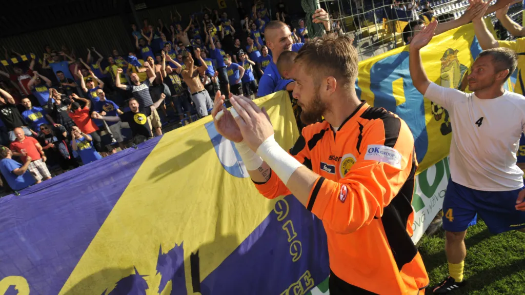 Zlínský brankář Tomáš Holý