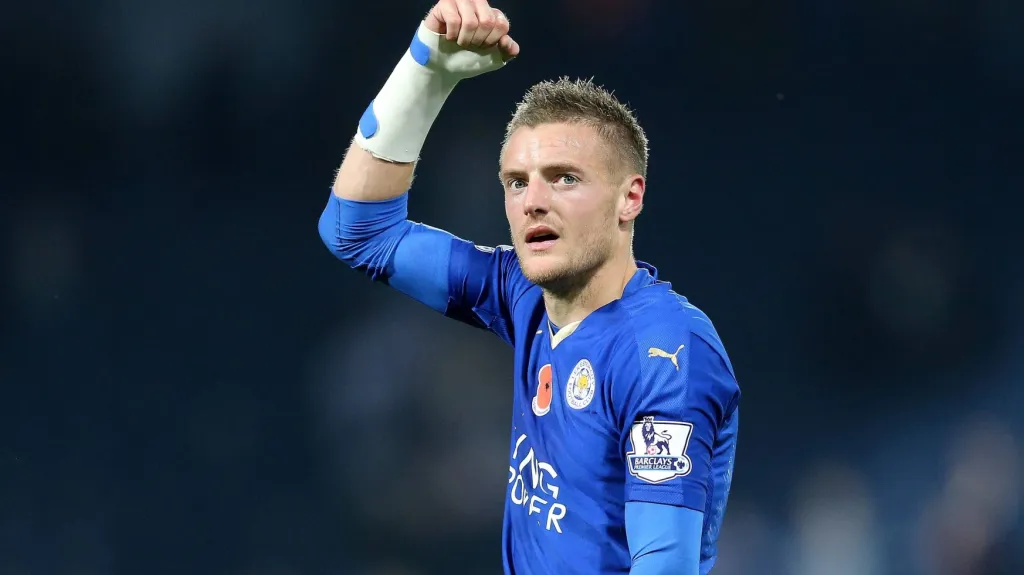 Slavící Jamie Vardy z Leicesteru