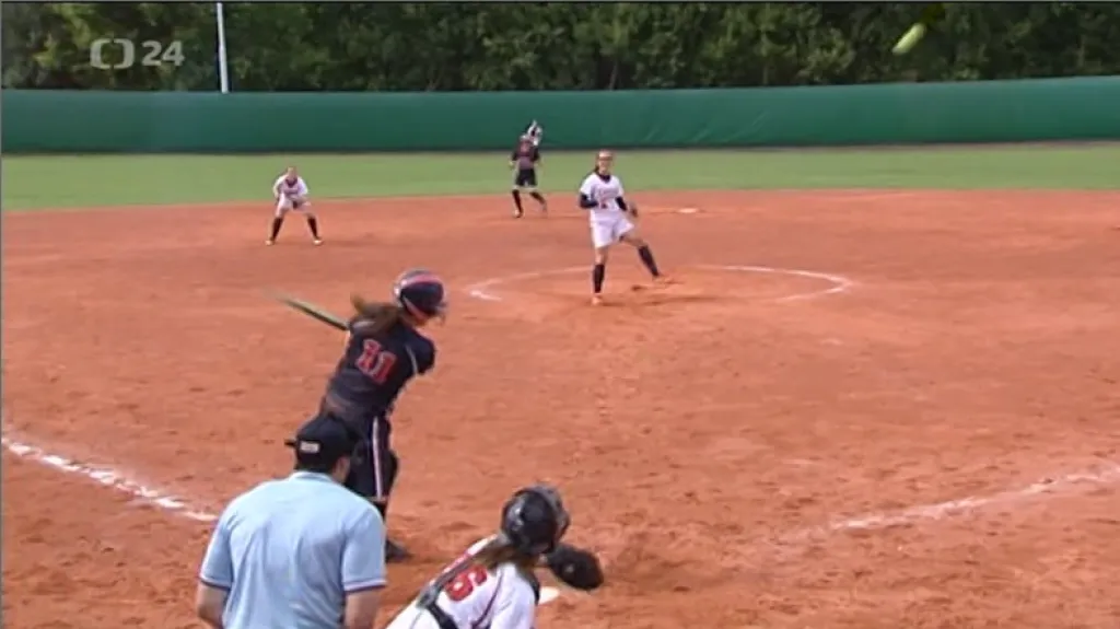 České softbalistky změřily síly se silnými juniorkami