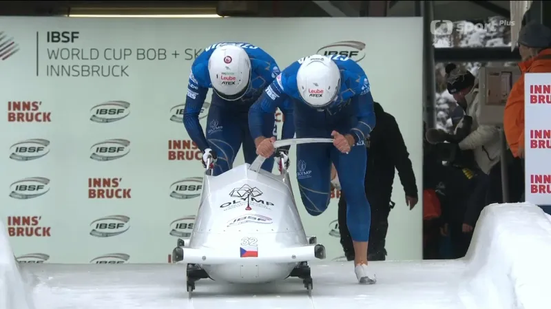 Jízdy českých posádek v prvním kole dvojbobu mužů v Innsbrucku