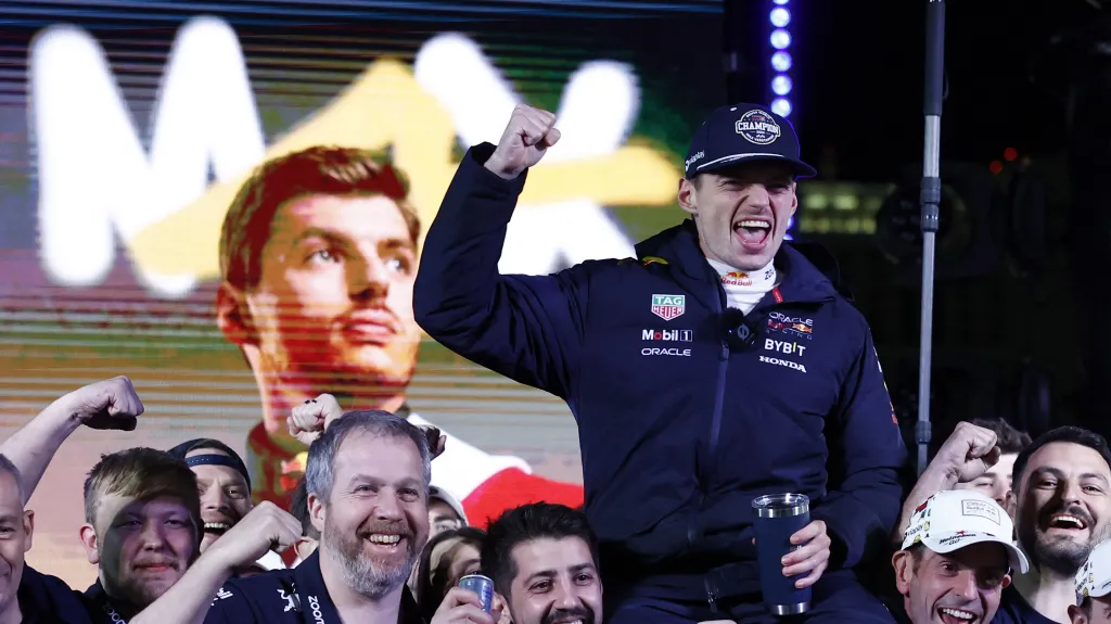 Max Verstappen je počtvrté mistrem světa