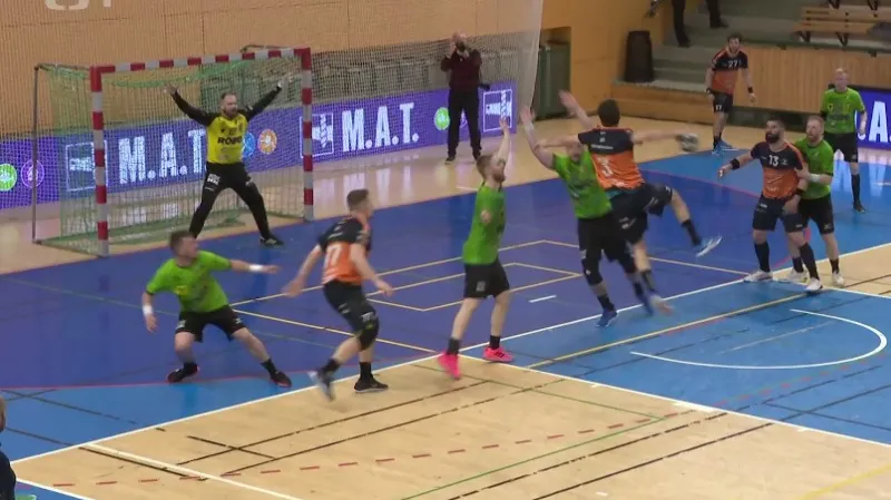 Sestřihy úvodních semifinále extraligy házenkářů