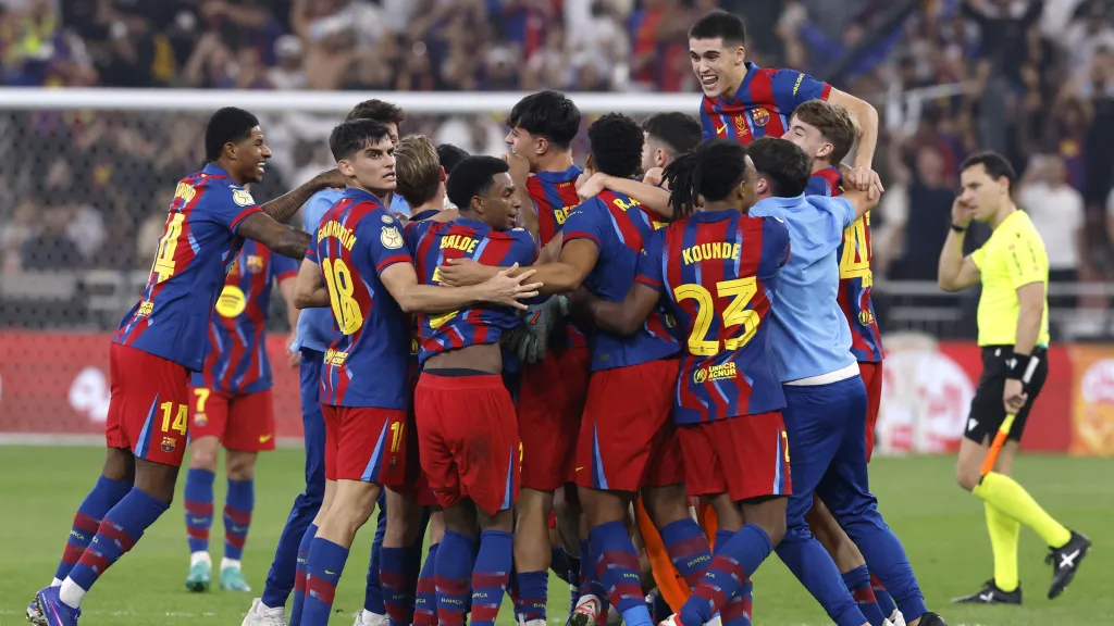 Barcelona slaví vítězství nad Realem ve finále španělského Superpoháru