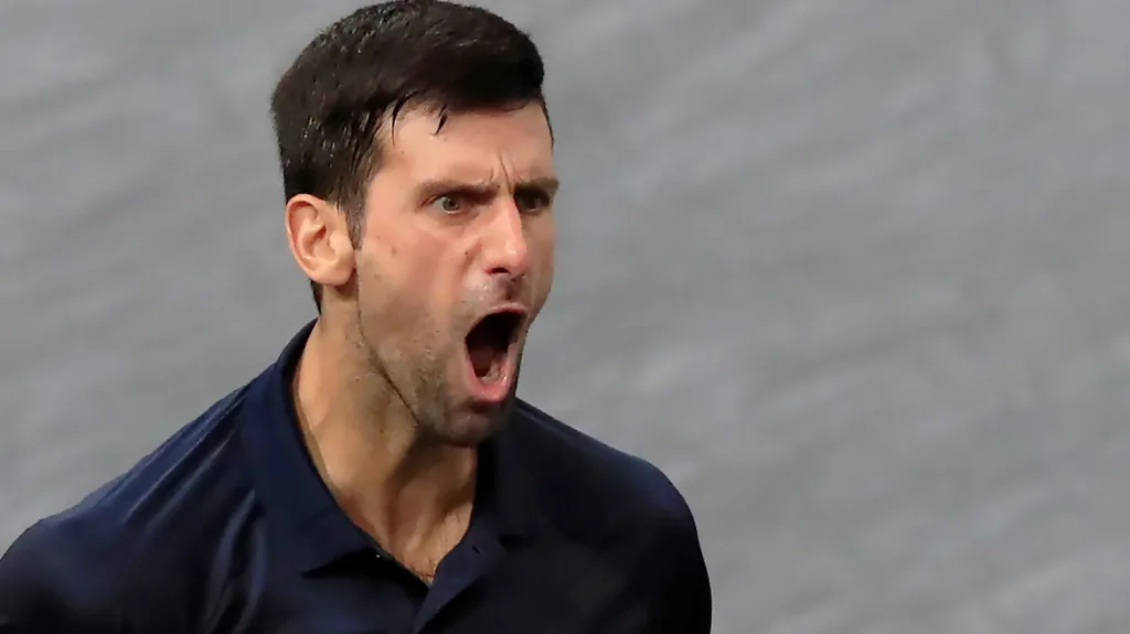 Novak Djokovič je zatím v Paříži k nezastavení