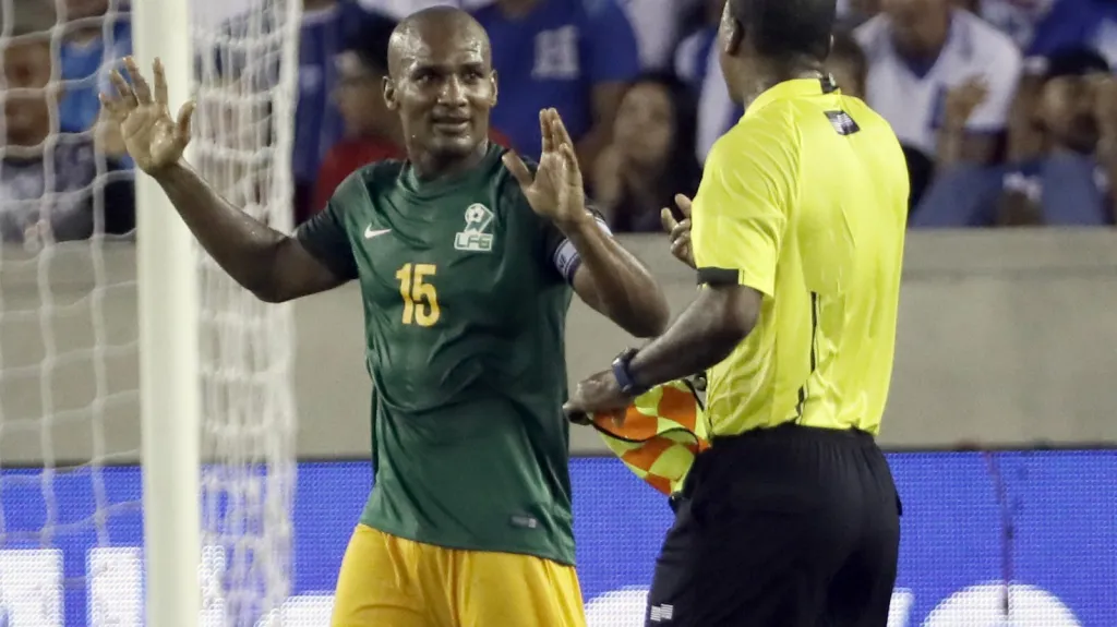 Florent Malouda v dresu Francouzské Guyany