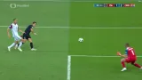 Gól v utkání Island - Chorvatsko: Perišič - 1:2 (90. min.)
