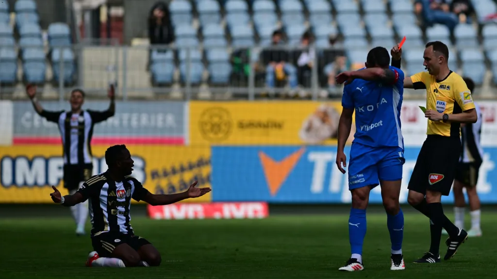 Ubong Ekpai byl proti Mladé Boleslavi vyloučen