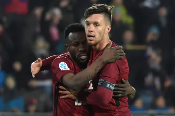 Guélor Kanga a Václav Kadlec