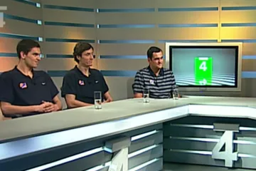 Basketbalisté s trenérem Budínským ve studiu ČT