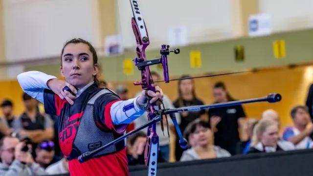 Lukostřelci Horáčková a Drahonínský vyhráli halový turnaj v Berlíně