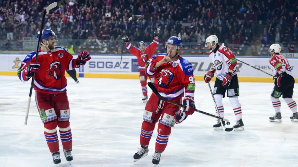 Hráči Lva se radují z gólu