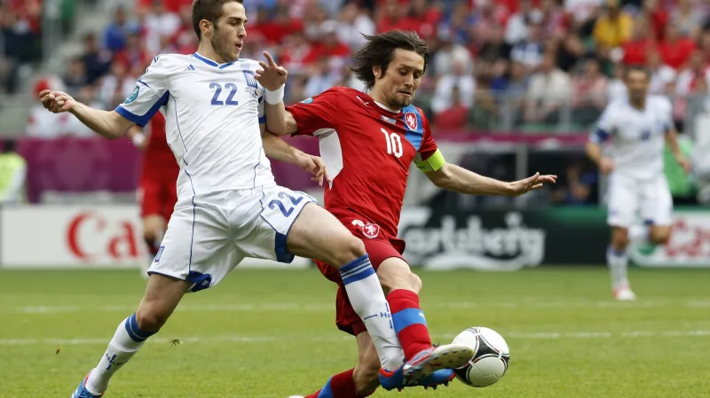 Tomáš Rosický v utkání s Řeckem