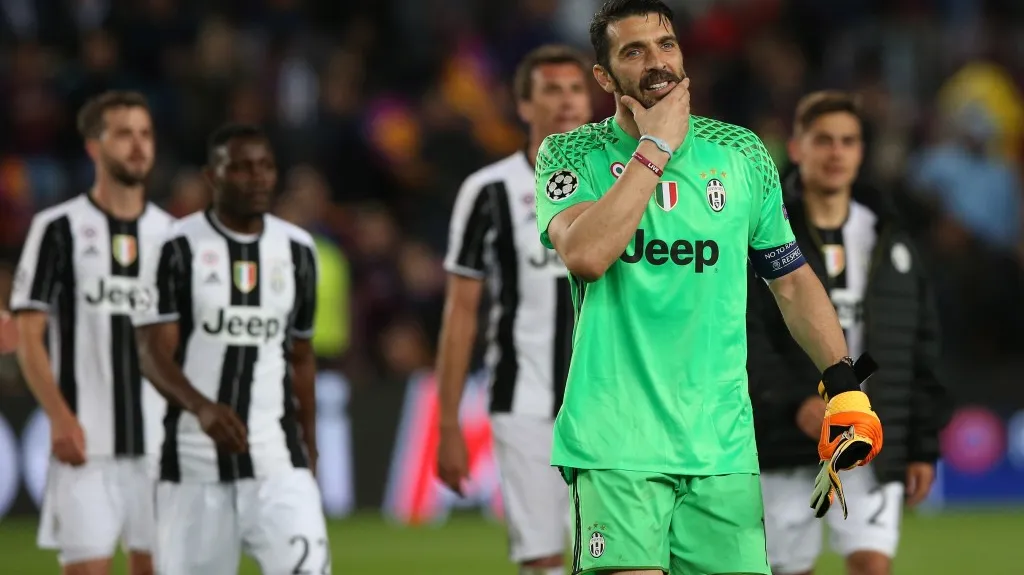 Gianluigi Buffon se spoluhráči