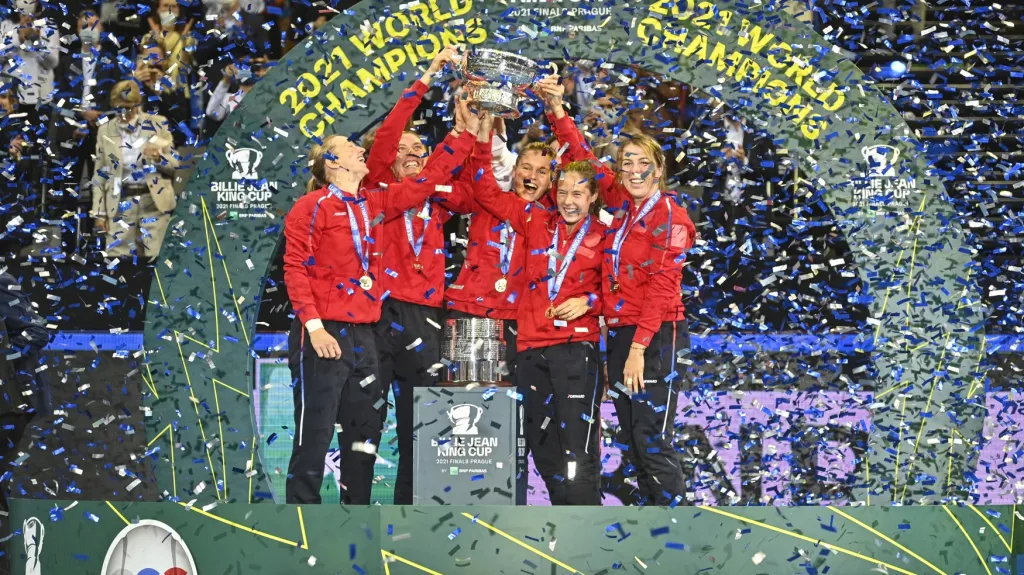 Ruské tenistky s Pohárem Billie Jean Kingové