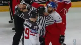Moment utkání Česko - Kanada: Gudas sestřelil Girouxe