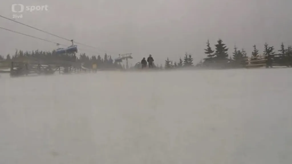 Super-G na domácím šampionátu lyžařů zrušilo špatné počasí