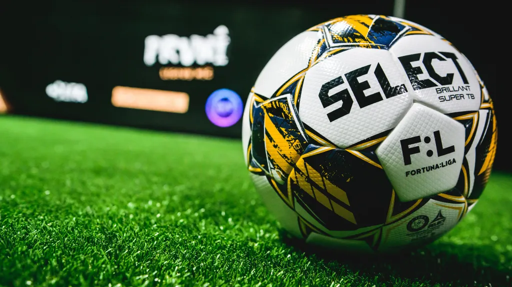 Nový oficiální míč pro domácí první fotbalovou ligu