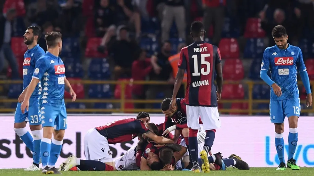 Bologna se raduje z vítězství nad Neapolí