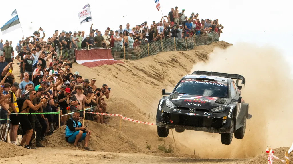 Rovenperä v závodě rallye