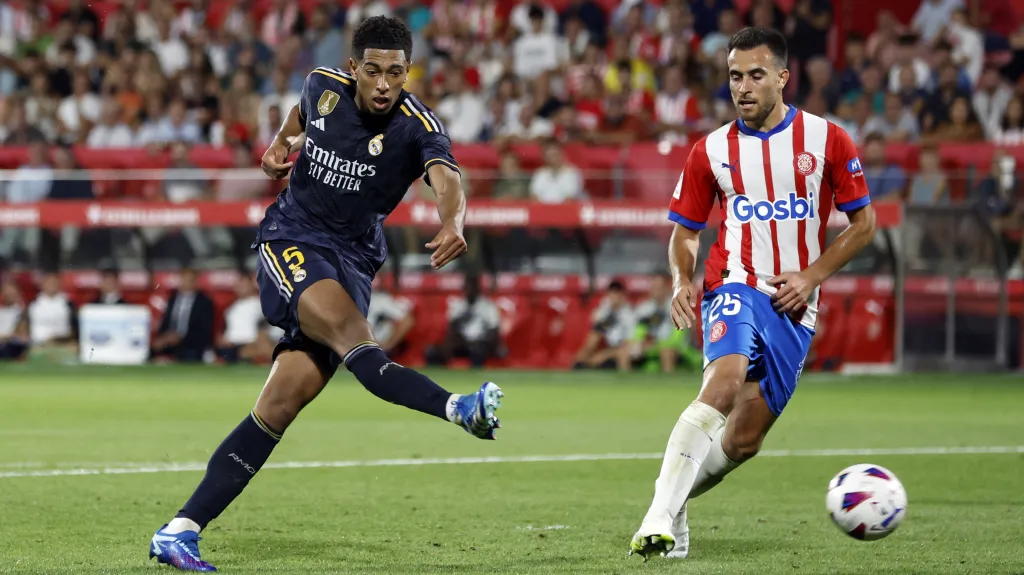 Hvězda Realu Jude Bellingham skóruje proti Gironě