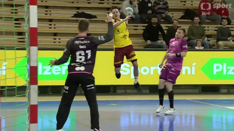 Dramatický závěr zápasu Plzeň – Dukla a ohlasy