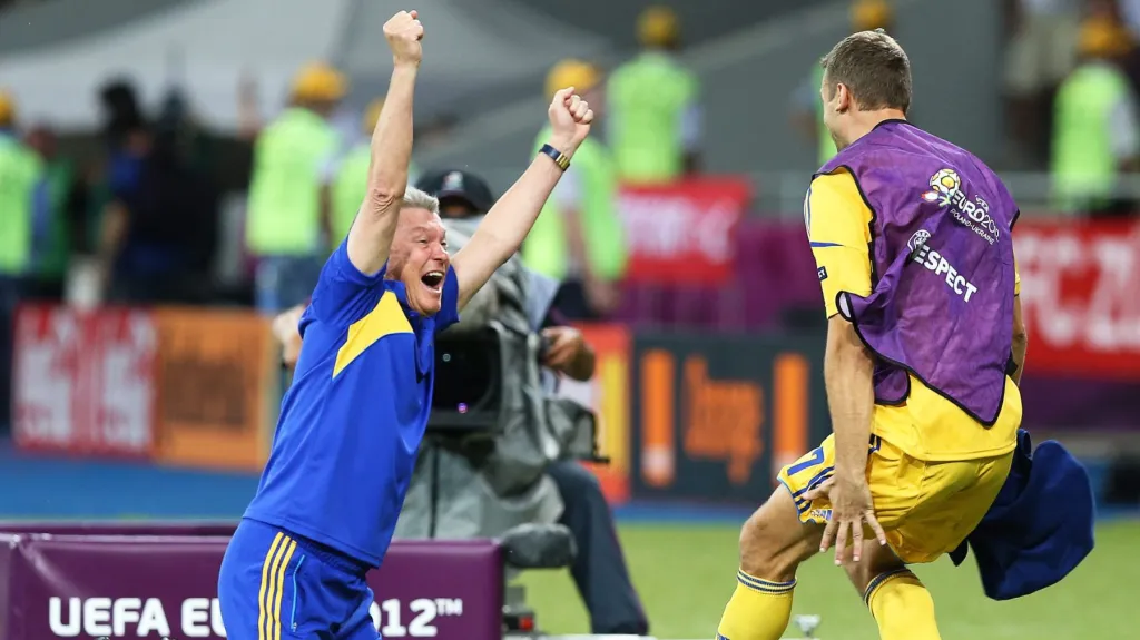 Ševčenko v euforii s trenérem Blochinem