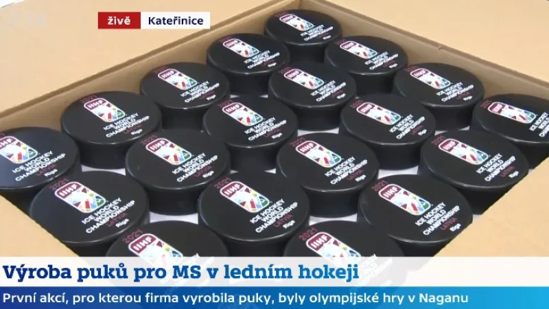 Studio 6: V Kateřinicích vyrobí pro letošní MS více než 5 tisíc puků
