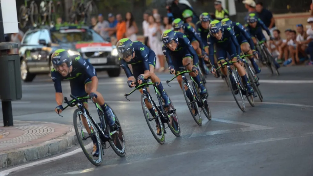 Tým Movistar v týmové časovce na Vueltě